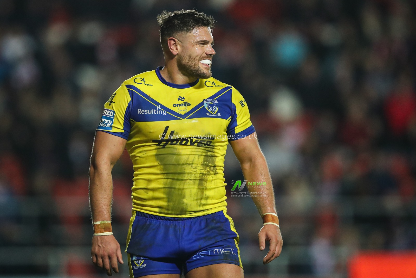Joe Philbin of Warrington Wolves during the Betfred Super League Round 5 match St Helens vs Warrington Wolves at Totally Wicked Stadium, St Helens, United Kingdom, 21st March 2025

(Photo by Gareth Evans/News Images)