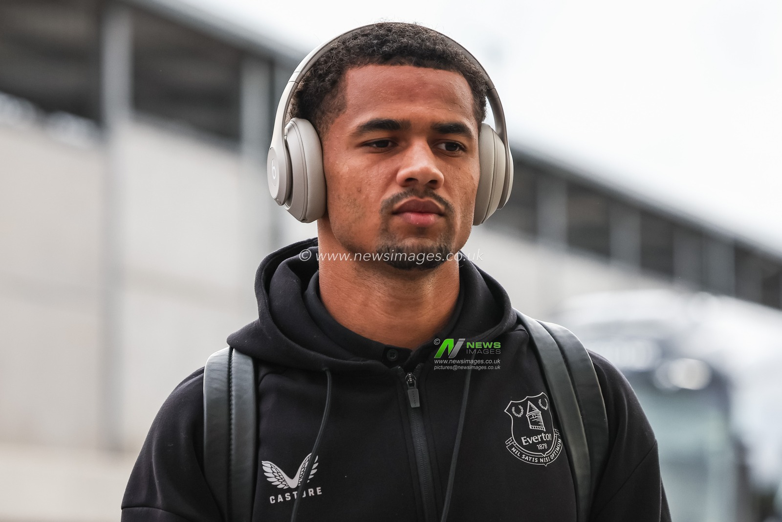 Iliman Ndiaye of Everton arrives during the Premier League match Leeds United vs Everton at Elland Road, Leeds, United Kingdom, 18th August 2025

(Photo by Mark Cosgrove/News Images)