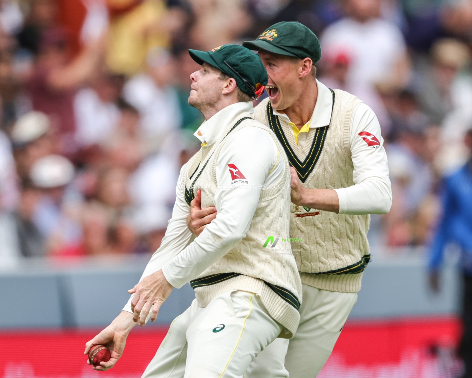 Steven Smith of Australia catches out Ollie Robinson of England during the LV= Insurance Ashes Test Series Second Test Day 5 England v Australia at Lords, London, United Kingdom, 2nd July 2023

(Photo by Mark Cosgrove/News Images)