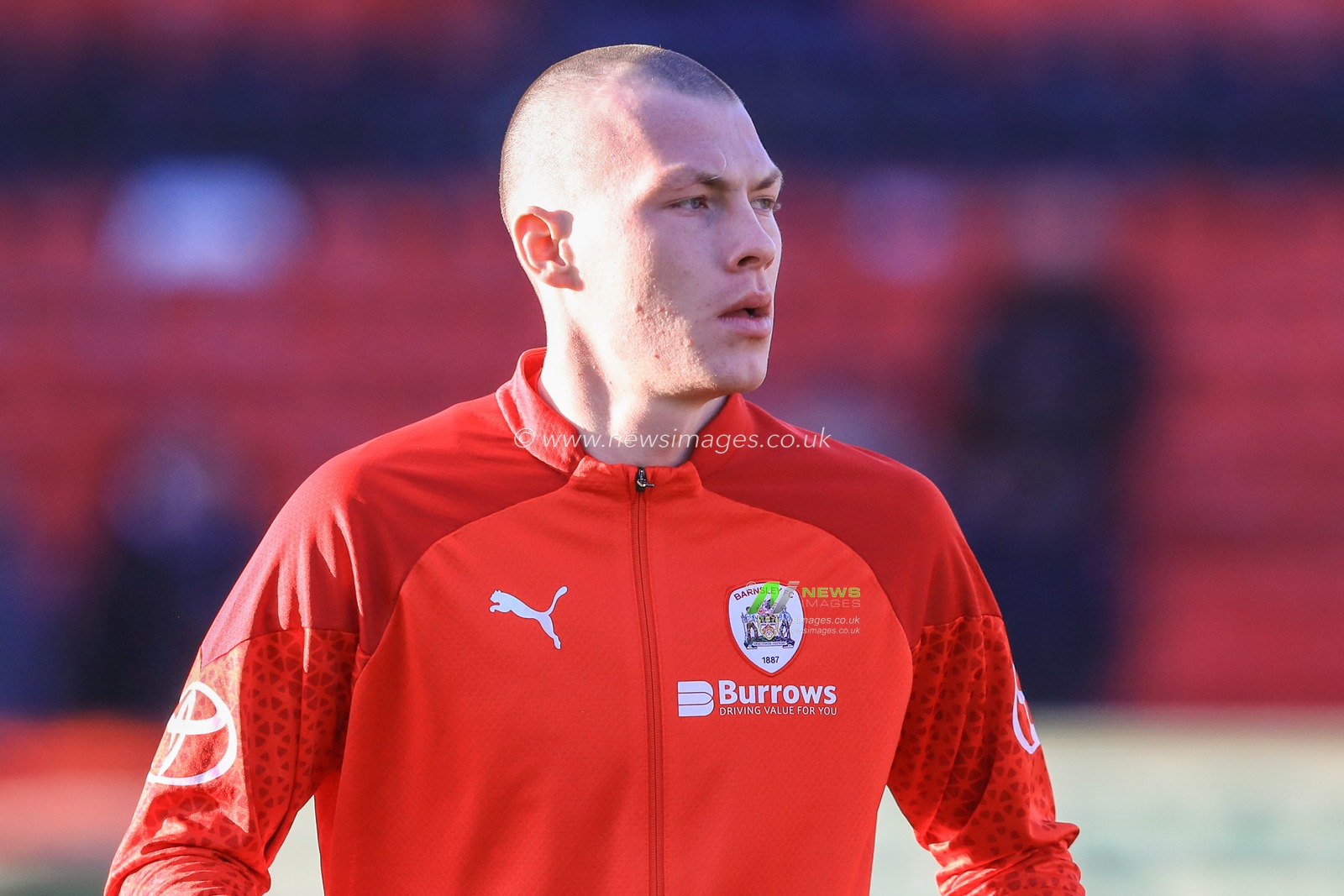 Kacper Åopata #4 of Barnsley in the pregame warmup session during the Sky Bet League 1 match Lincoln City vs Barnsley at Gelder Group Sincil Bank Stadium, Lincoln, United Kingdom, 25th November 2023

(Photo by Alfie Cosgrove/News Images)