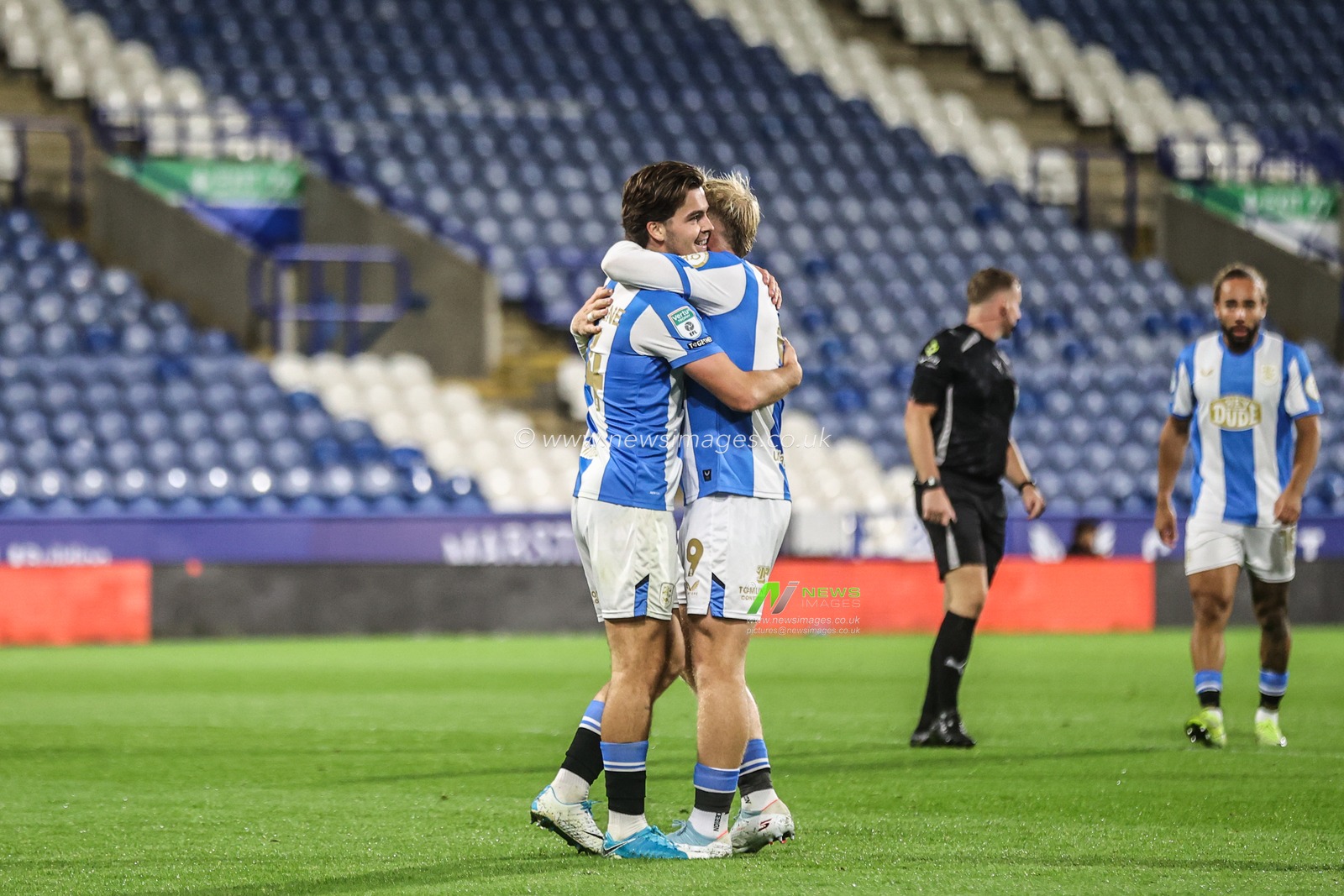 Joe Taylor of Huddersfield Town celebrates his goal to make it 5-1 during the The Vertu Trophy match Huddersfield Town vs Newcastle United U21 at Accu Stadium, Huddersfield, United Kingdom, 2nd September 2025

(Photo by Alfie Cosgrove/News Images)