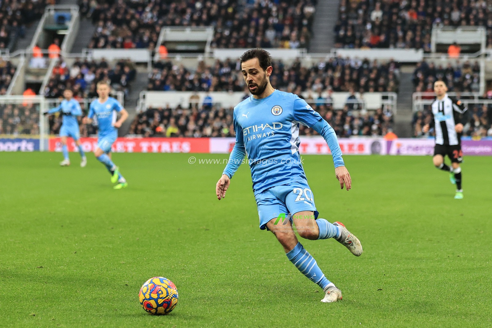 Bernardo Silva #20 of Manchester City in action during the game