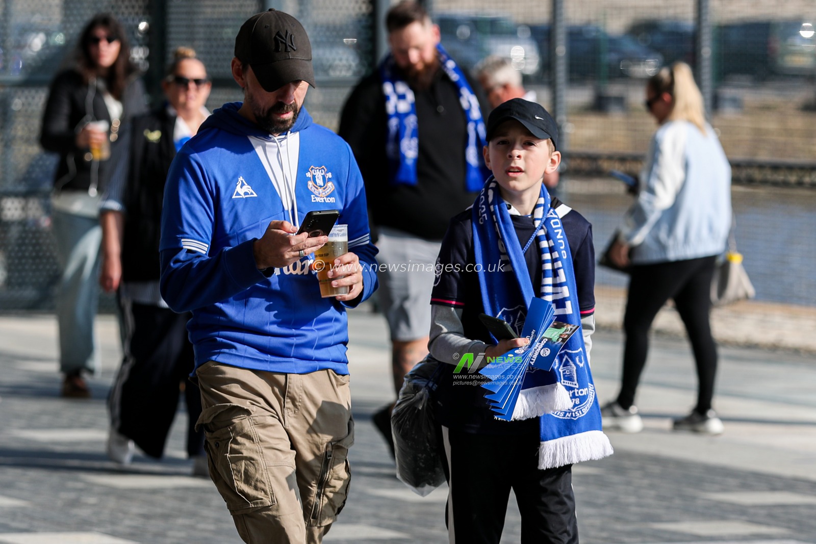 Everton fans arrive at ground ahead of the Premier League match Everton vs Chelsea at Hill Dickinson Stadium, Liverpool, United Kingdom on 21 March 2026

(Photo by Jorge Horsted/News Images)