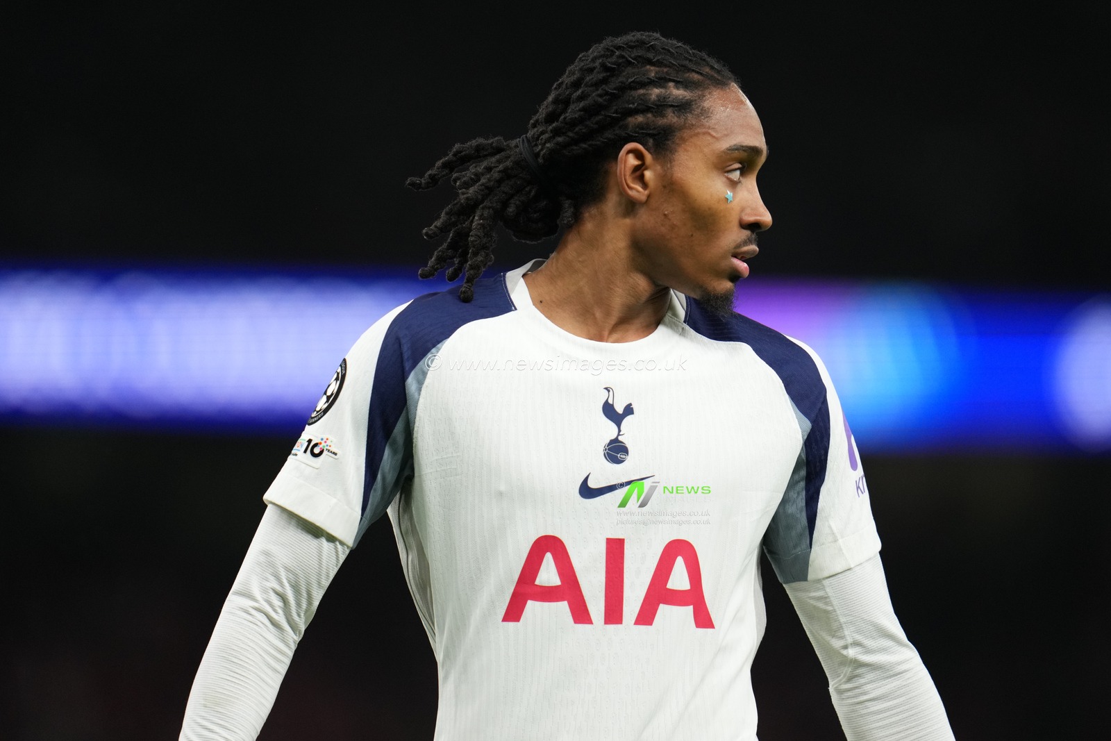 Djed Spence of Tottenham Hotspur during the UEFA Champions League Matchday 6 of 8 Tottenham Hotspur vs Slavia Prague at Tottenham Hotspur Stadium, London, United Kingdom, 9th December 2025

(Photo by Harvey Murphy/News Images)

*** GER AUT SUI OUT ***