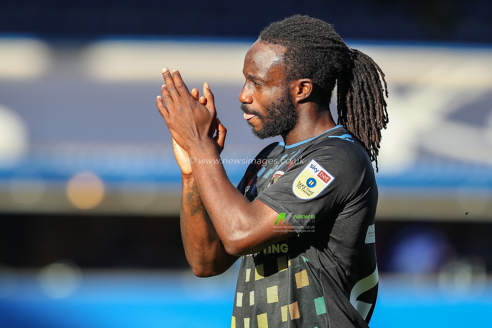 Fankaty Dabo #23 of Coventry City applauds the travelling fans after the Sky Bet Championship match Birmingham City vs Coventry City at St Andrews, Birmingham, United Kingdom, 17th September 2022

(Photo by Gareth Evans/News Images)