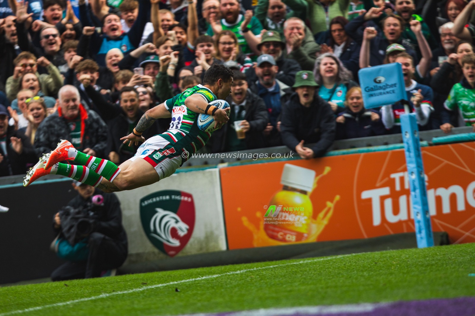 Izaia Perese of Leicester Tigers during the Gallagher Premiership Play-off Semi-final Leicester Tigers vs Sale Sharks at Mattioli Woods Welford Road Stadium, Leicester, United Kingdom, 7th June 2025

(Photo by Craig Evans/News Images)