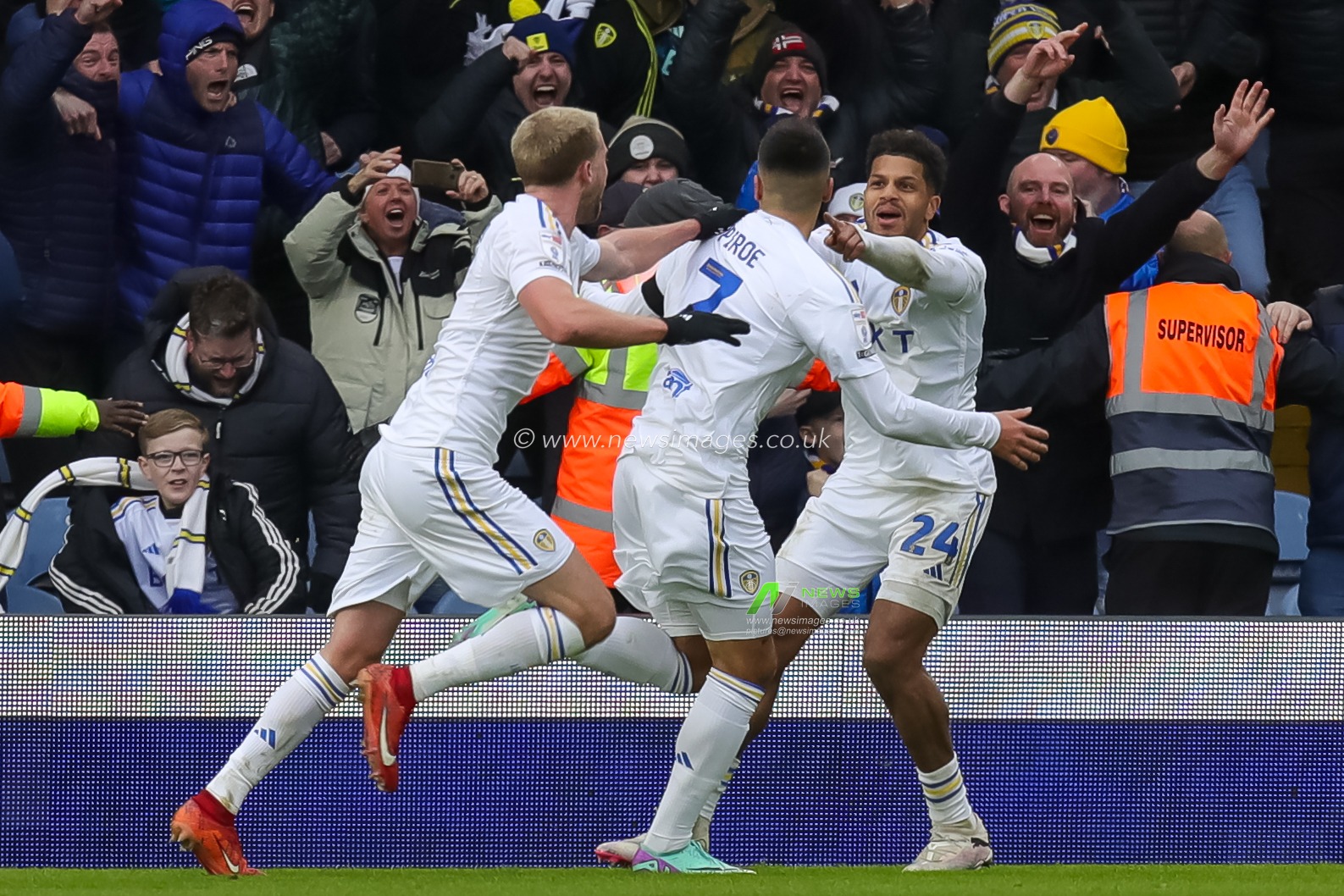 JoÃ«l Piroe of Leeds United celebrates his goal and makes the score 2-1 late in the second half of the Sky Bet Championship match Leeds United vs Preston North End at Elland Road, Leeds, United Kingdom, 21st January 2024

(Photo by James Heaton/News Images)