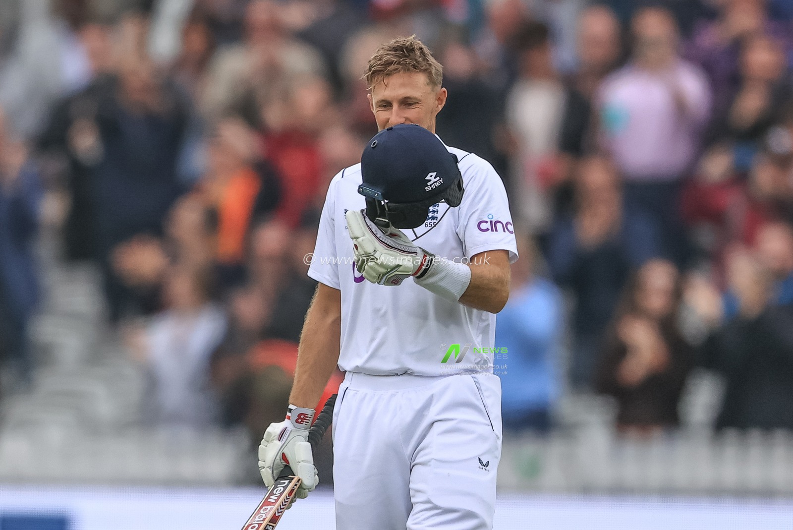Joe Root of England celebrates his century as well as 10,000 trest career runs
