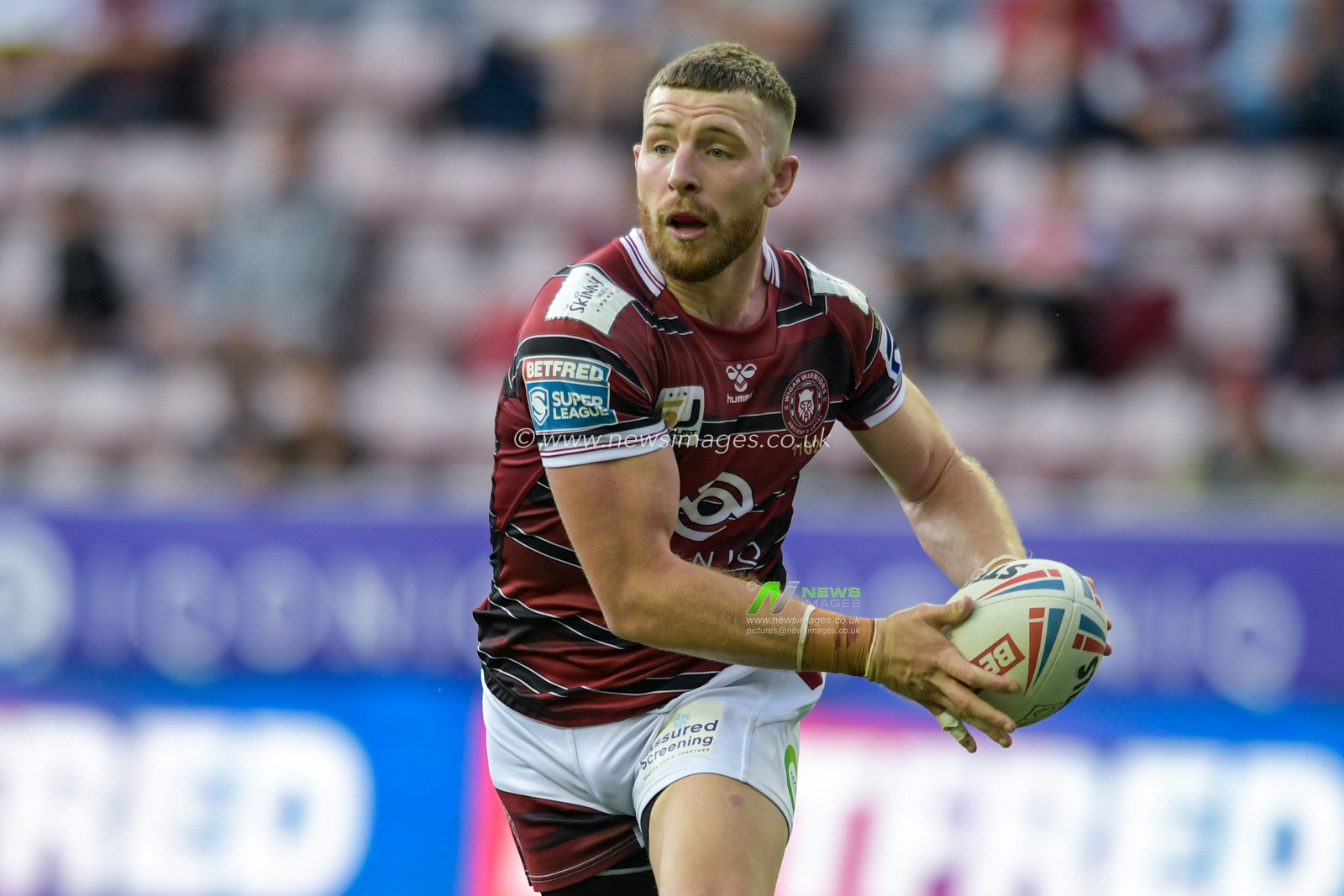 Jackson Hastings (31) of Wigan Warriors with the ball
