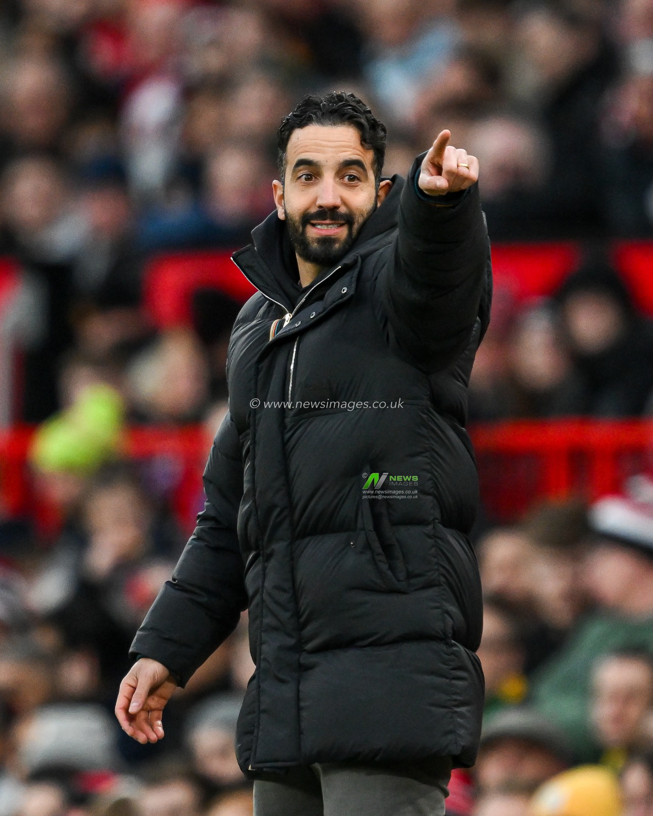 Ruben Amorim Manager of Manchester United gives his team instructions during the Emirates FA Cup 5th Round match Manchester United vs Fulham at Old Trafford, Manchester, United Kingdom, 2nd March 2025

(Photo by Craig Thomas/News Images)