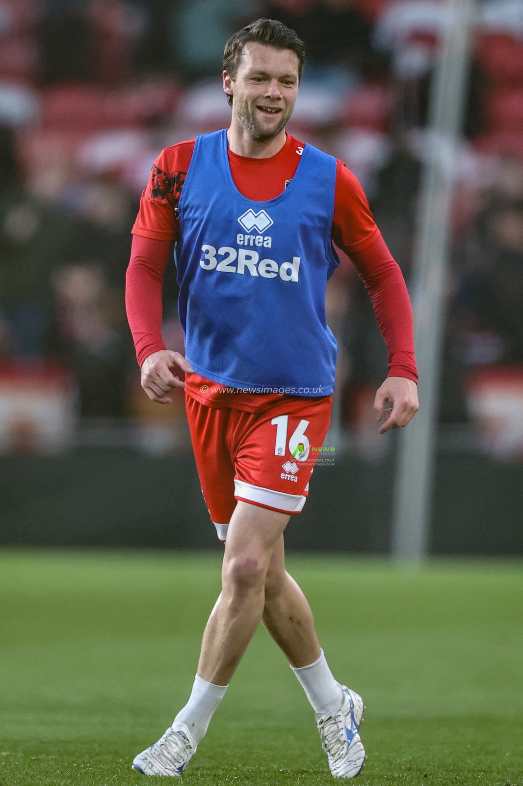 Jonathan Howson of Middlesbrough in the pregame warmup session during the Sky Bet Championship match Middlesbrough vs Leeds United at Riverside Stadium, Middlesbrough, United Kingdom, 8th April 2025

(Photo by Alfie Cosgrove/News Images)