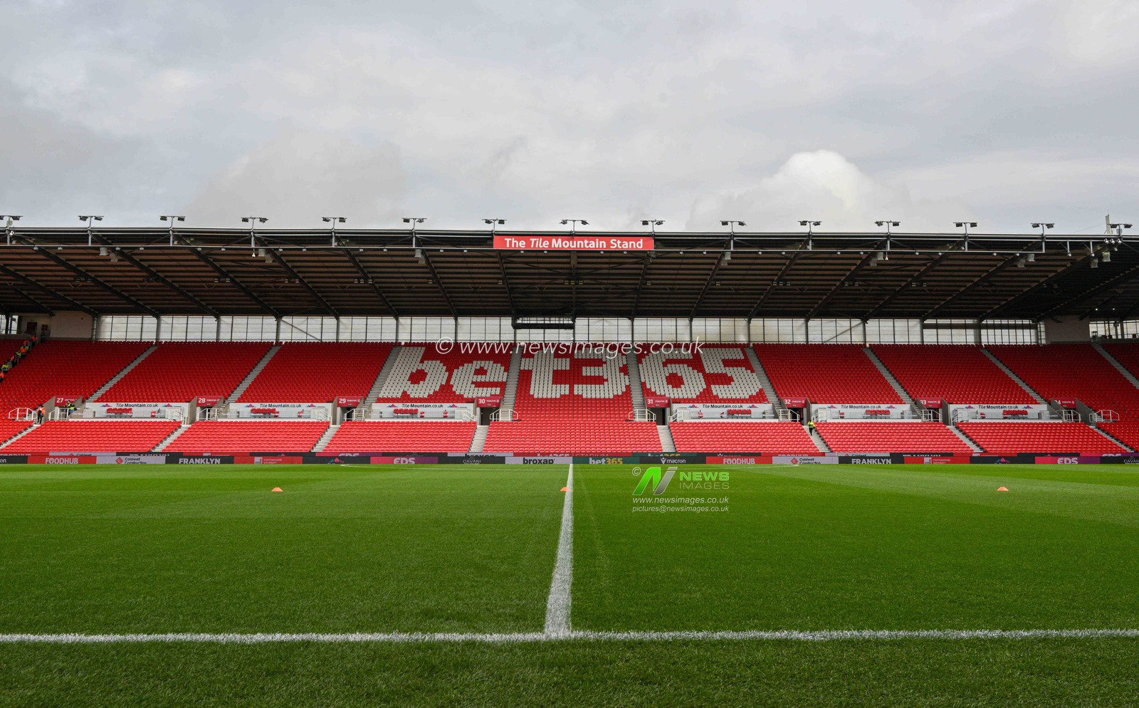 Bet365 Stadium waits ahead of the match, during the Sky Bet Championship match Stoke City vs Sunderland at Bet365 Stadium, Stoke-on-Trent, United Kingdom, 21st October 2023

(Photo by Cody Froggatt/News Images)
