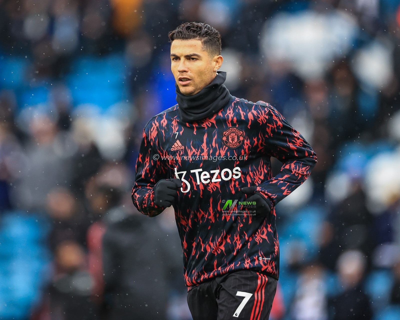 Cristiano Ronaldo #7 of Manchester United during the pre-game warmup