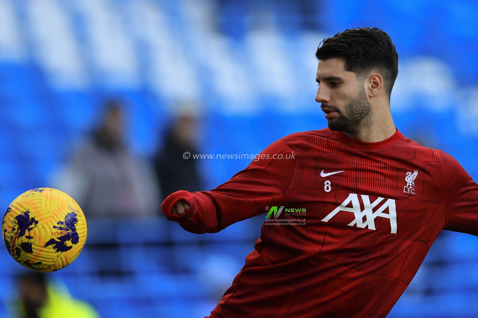 Dominik Szoboszlai #8 of Liverpool during the warm-up ahead of the Premier League match Manchester City vs Liverpool at Etihad Stadium, Manchester, United Kingdom, 25th November 2023

(Photo by Conor Molloy/News Images)