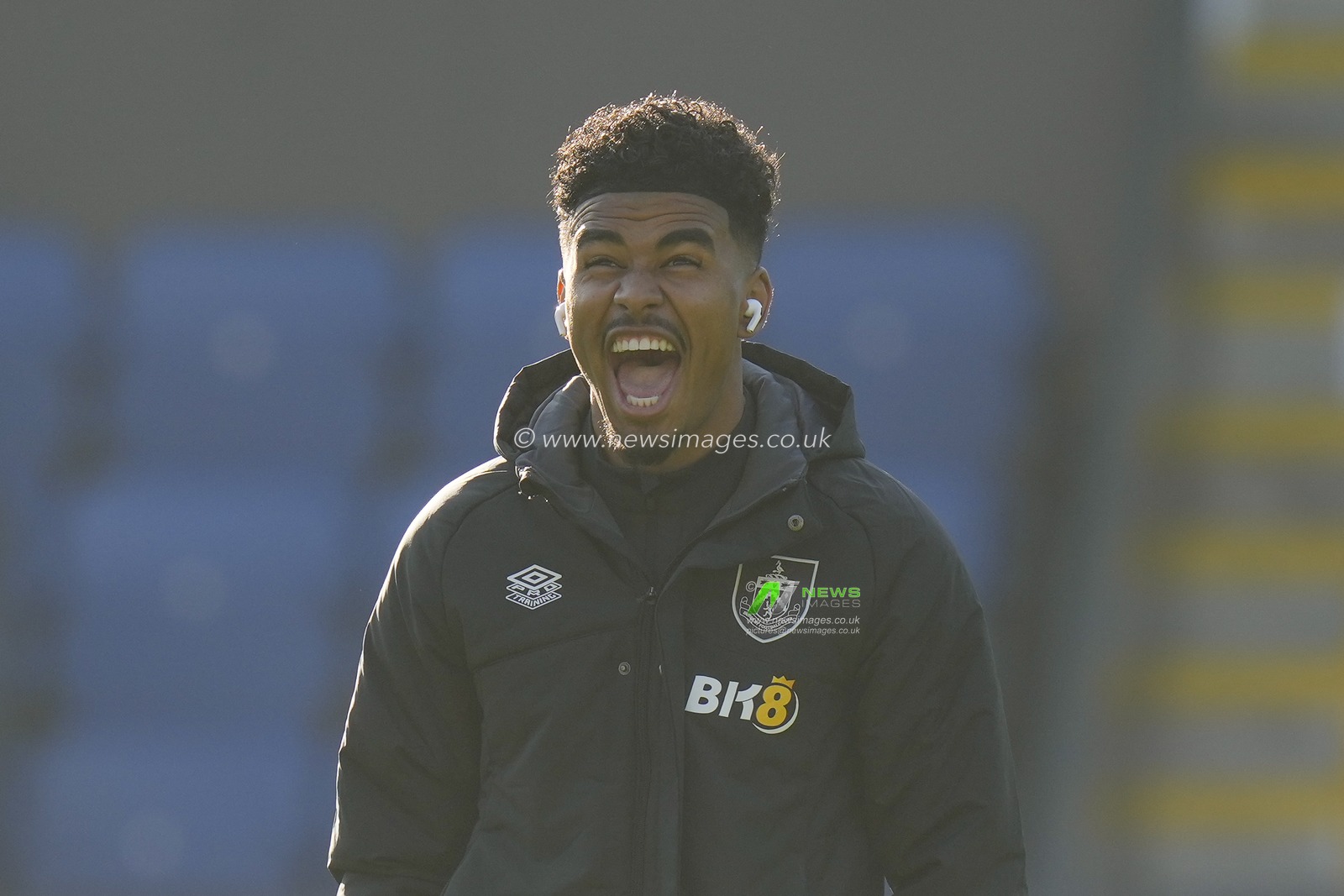 Ian Maatsen #29 of Burnley inspects the pitch before the Sky Bet Championship match Burnley vs Blackburn Rovers at Turf Moor, Burnley, United Kingdom, 13th November 2022

(Photo by Steve Flynn/News Images)