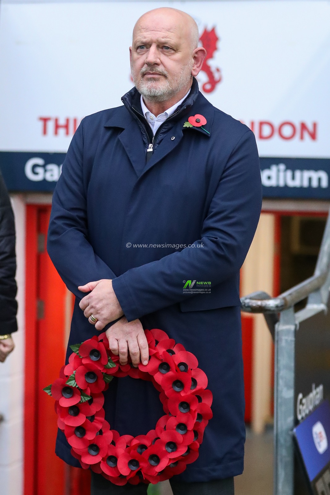 Julian Winter (Blackpool CEO) lays a poppy wreath prior to the Sky Bet League 1 match Leyton Orient vs Blackpool at Gaughan Group Stadium, London, United Kingdom, 9th November 2024

(Photo by Izzy Poles/News Images)