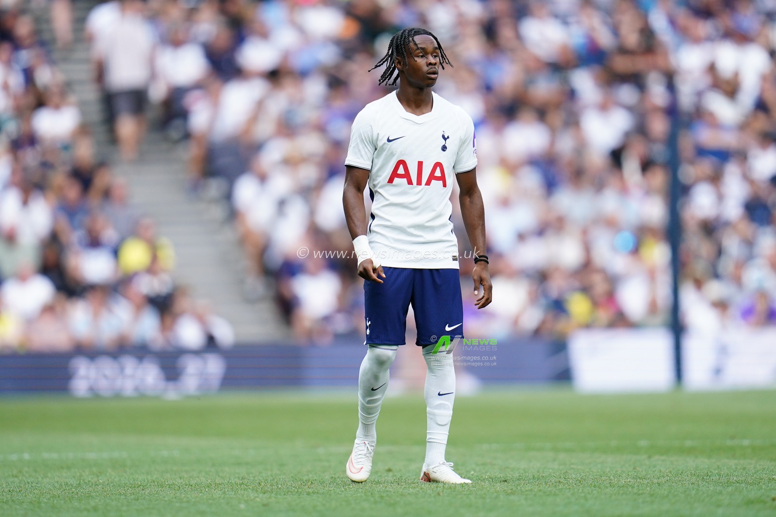 Miracle Adewole of Tottenham Hotspur during the pre-season friendly match Tottenham Hotspur vs Hoffenheim at Tottenham Hotspur Stadium, London, United Kingdom on 15 August 2026

(Photo by Harvey Murphy/News Images)