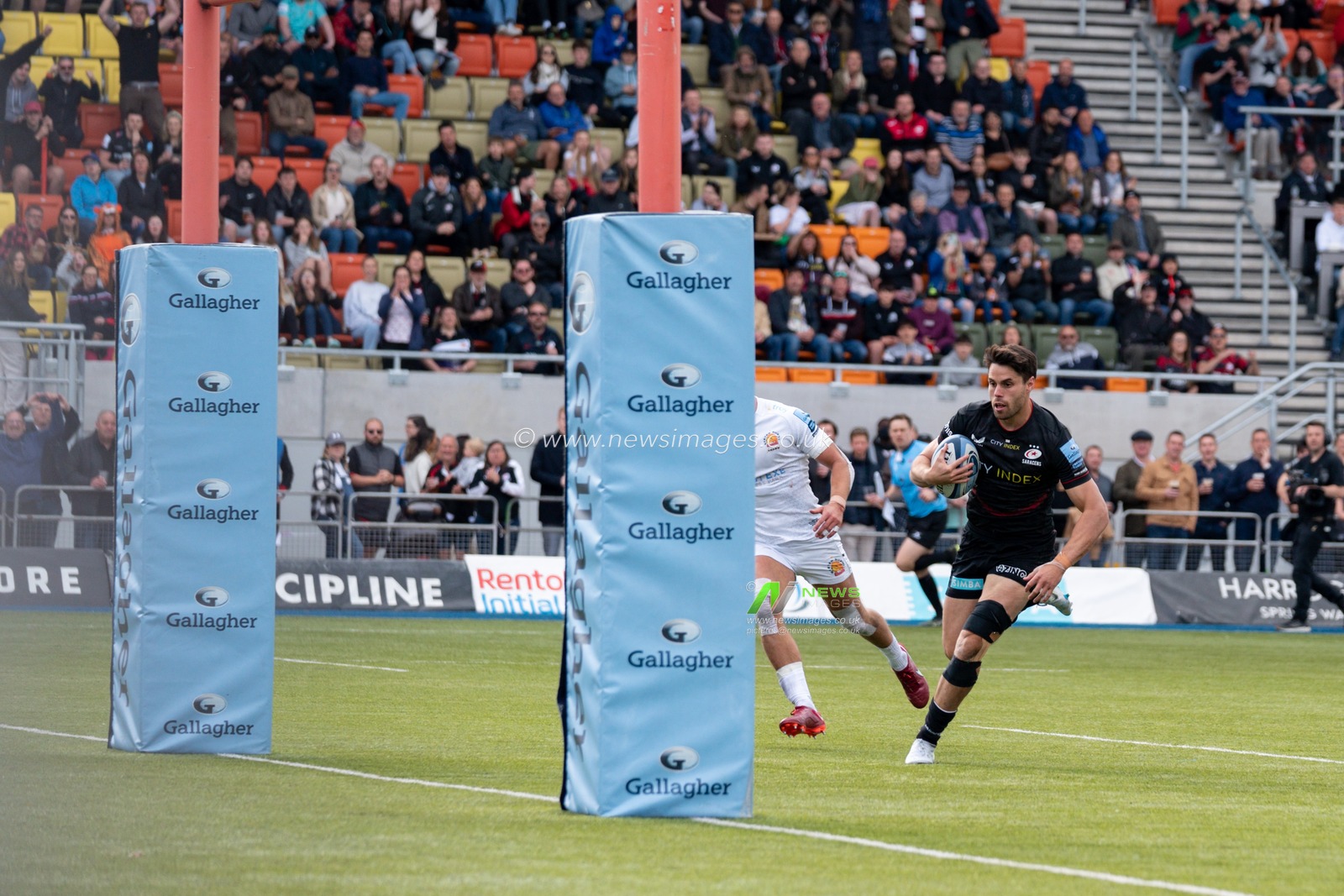 Sean Maitland #11 of Saracens scores a try