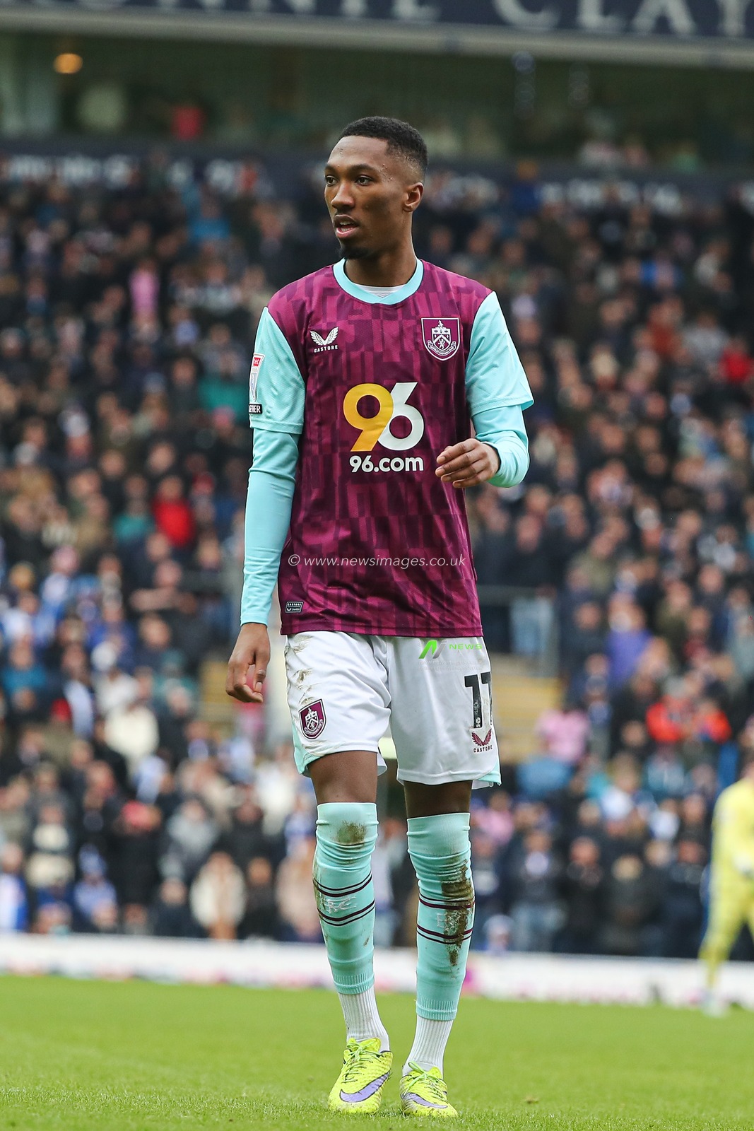 Jaidon Anthony of Burnley during the Sky Bet Championship match Blackburn Rovers vs Burnley at Ewood Park, Blackburn, United Kingdom, 4th January 2025

(Photo by Jorge Horsted/News Images)
