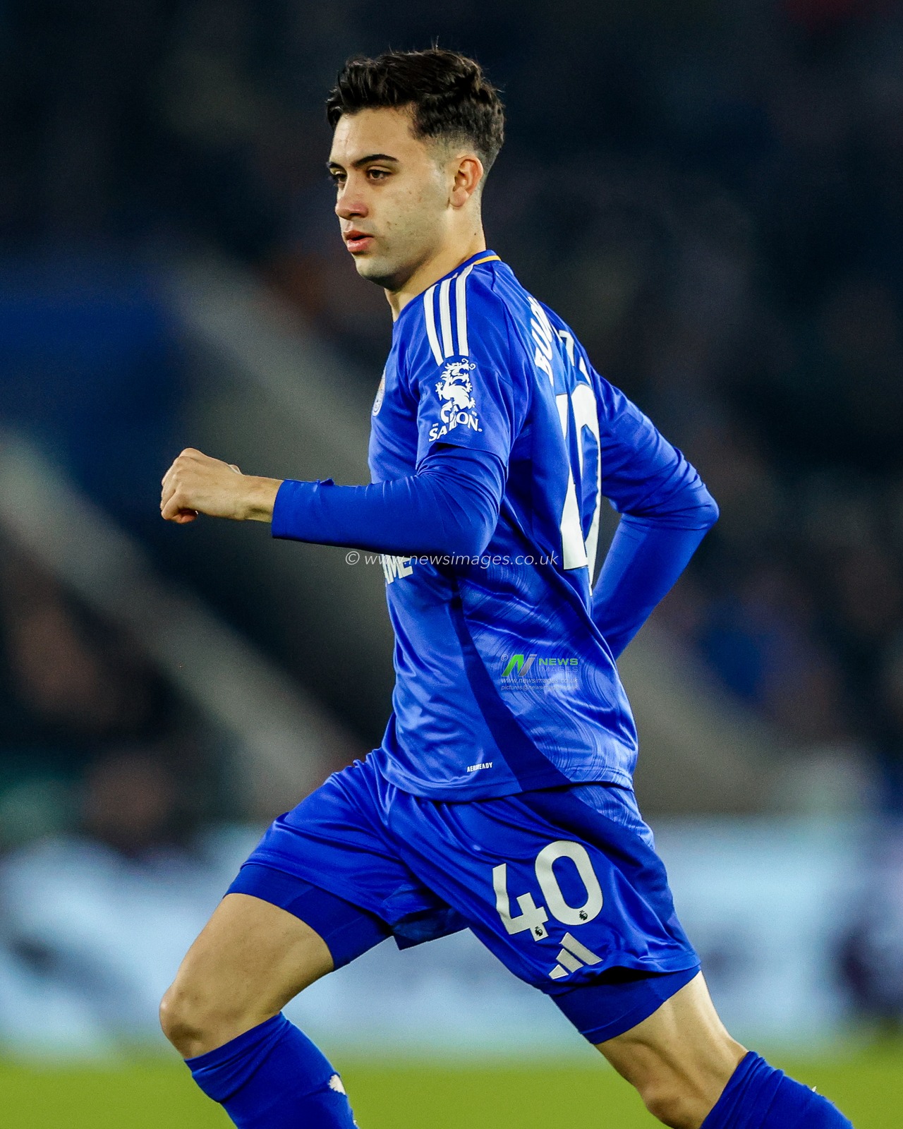 Facundo Buonanotte of Leicester City in action during the Premier League match Leicester City vs Crystal Palace at King Power Stadium, Leicester, United Kingdom, 15th January 2025

(Photo by Alfie Cosgrove/News Images)
