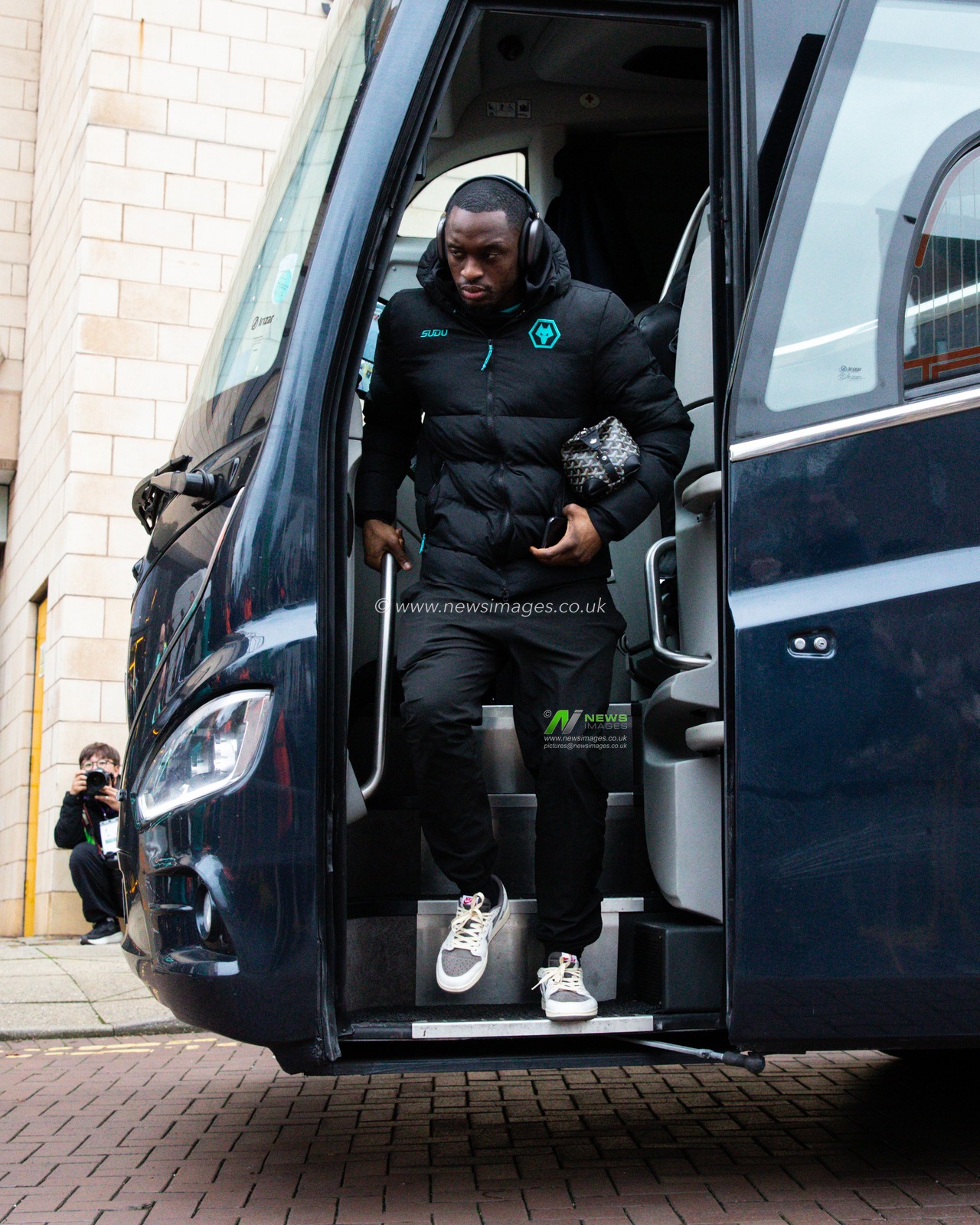 Toti Gomes of Wolverhampton Wanderers arrives ahead of the Premier League match Wolverhampton Wanderers vs Ipswich Town at Molineux, Wolverhampton, United Kingdom, 14th December 2024

(Photo by Gareth Evans/News Images)