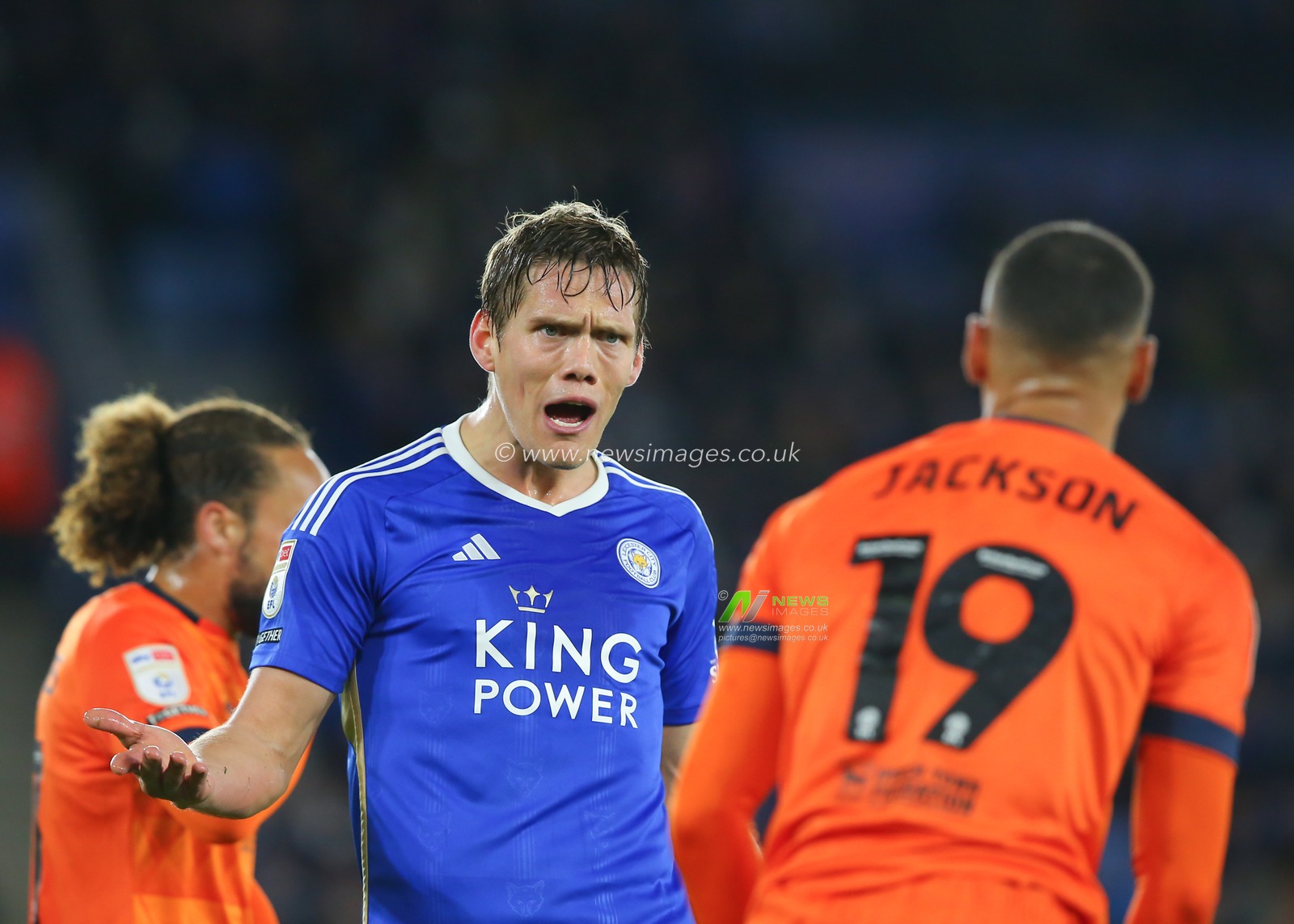 Jannik Vestergaard of  Leicester City has a word with Kayden Jackson  of Ipswich Town, during the Sky Bet Championship match Leicester City vs Ipswich Town at King Power Stadium, Leicester, United Kingdom, 22nd January 2024

(Photo by Gareth Evans/News Images)