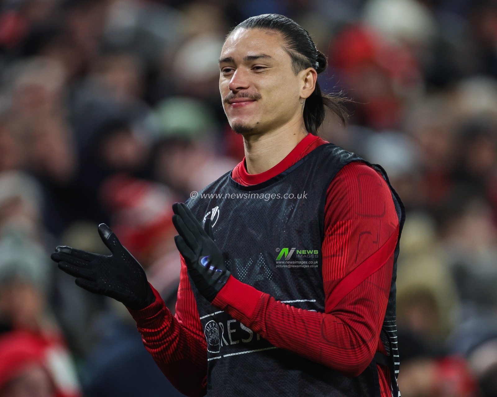 Darwin NÃºÃ±ez #9 of Liverpool warms up during the UEFA Europa League Group E match Liverpool vs LASK at Anfield, Liverpool, United Kingdom, 30th November 2023

(Photo by Mark Cosgrove/News Images)