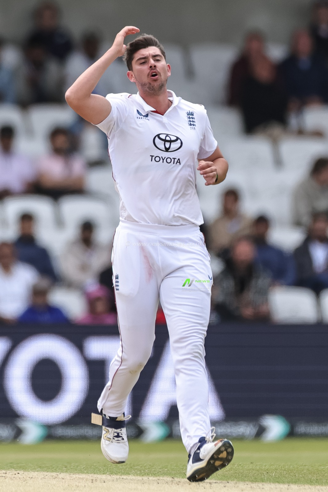 Josh Tongue of England delivers the ball during the 1st Rothesay Test Day 4 Match England v India at Headingley Cricket Ground, Leeds, United Kingdom, 23rd June 2025

(Photo by Mark Cosgrove/News Images)