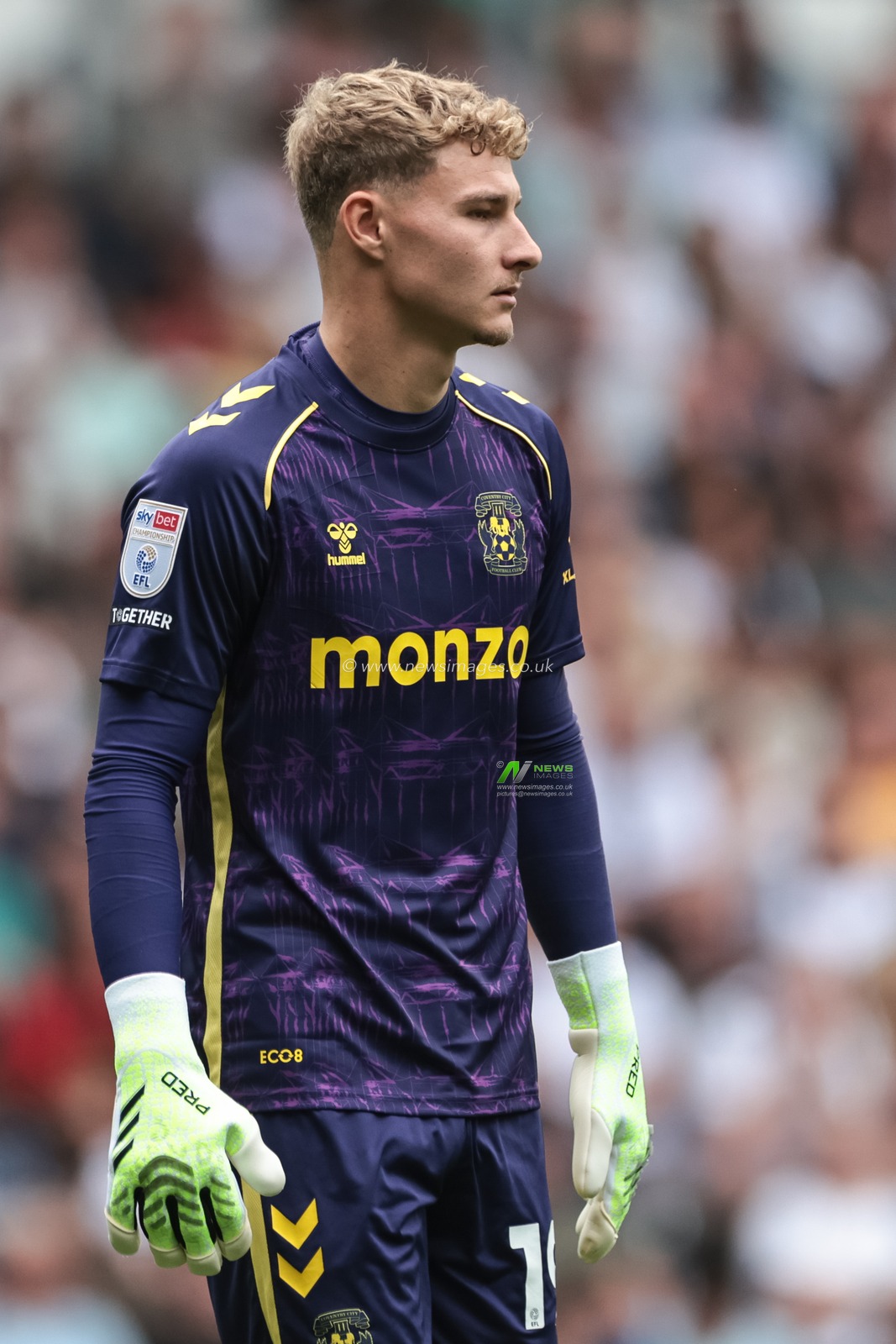 Carl Rushworth  of Coventry City during the Sky Bet Championship match Derby County vs Coventry City at Pride Park Stadium, Derby, United Kingdom, 16th August 2025

(Photo by Mark Cosgrove/News Images)
