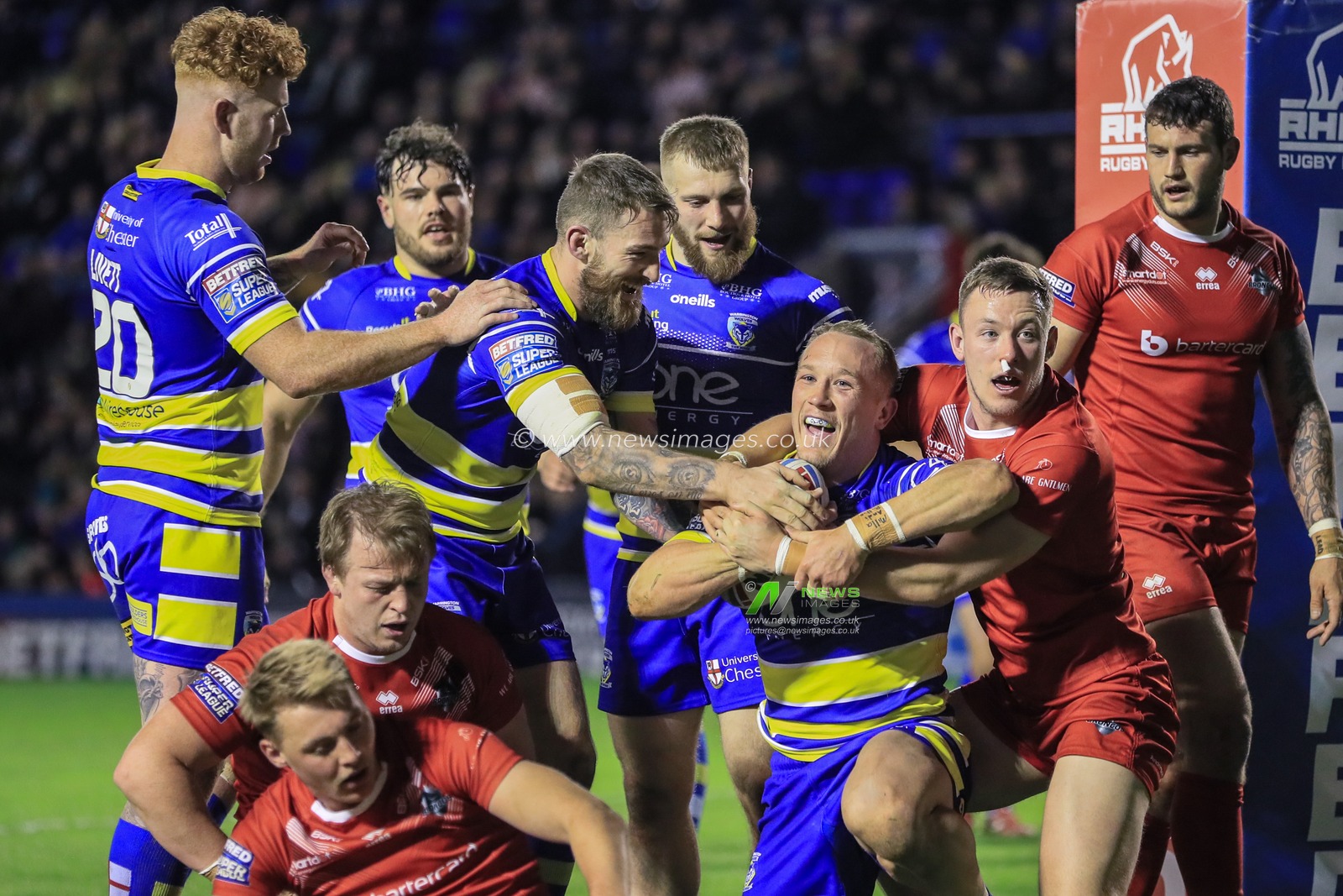 5th April 2019 , Halliwell Jones Stadium, Warrington, England;  Betfred Super League, Round 9, Warrington Wolves vs London Broncos ; Jason Clark (14) of Warrington Wolves celebrates his try 

Credit: Mark Cosgrove/News Images