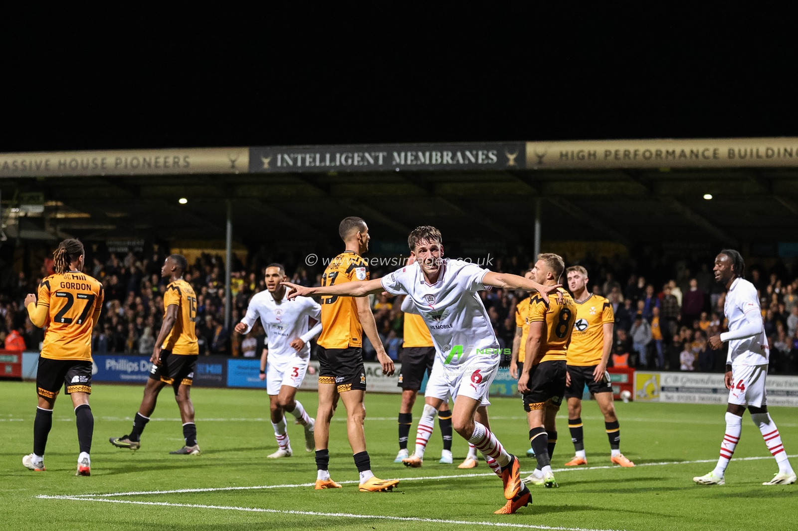 MaÃ«l de Gevigney #6 of Barnsley celebrates his goal to make it 0-2 during the Sky Bet League 1 match Cambridge United vs Barnsley at Abbey Stadium, Cambridge, United Kingdom, 3rd October 2023

(Photo by Mark Cosgrove/News Images)