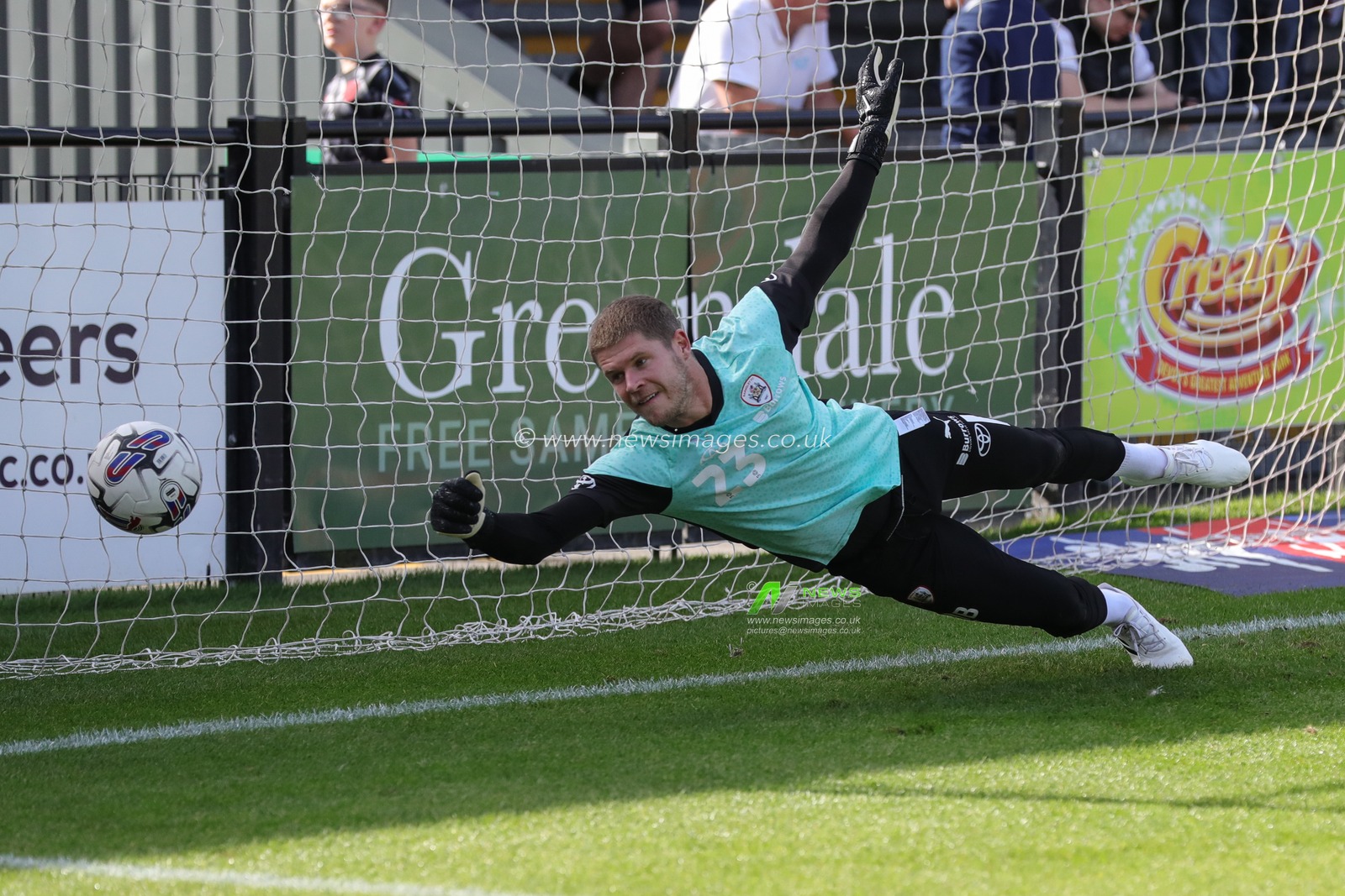 Ben Killip #23 of Barnsley in the pregame warmup session during the Sky Bet League 1 match Exeter City vs Barnsley at St James' Park, Exeter, United Kingdom, 7th October 2023

(Photo by Alfie Cosgrove/News Images)