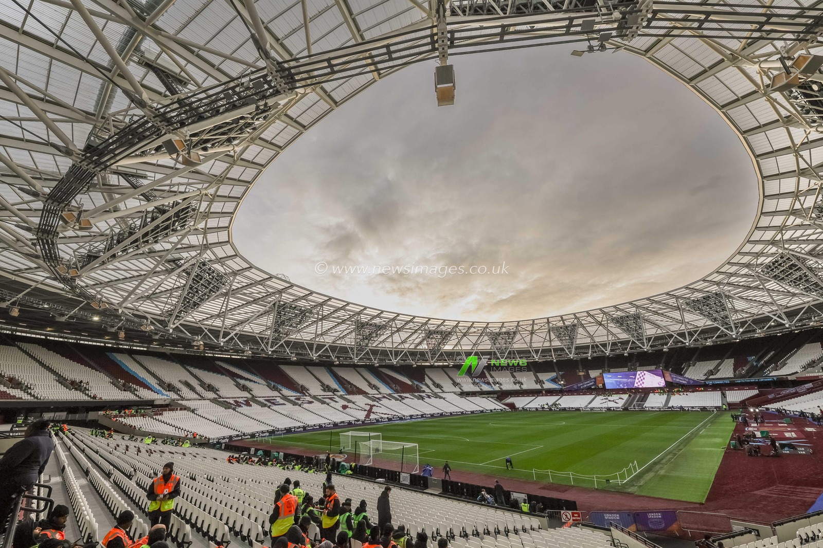 A general view of The London Stadium ahead of the Premier League match West Ham United vs Manchester United at London Stadium, London, United Kingdom, 23rd December 2023

(Photo by Mark Cosgrove/News Images)