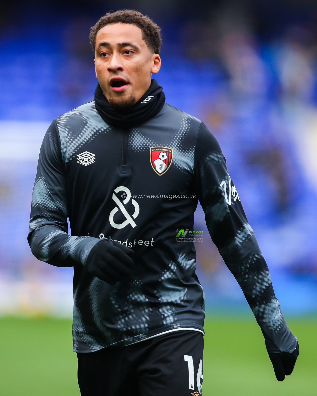 Marcus Tavernier of AFC Bournemouth warms up prior to the Premier League match Ipswich Town vs Bournemouth at Portman Road, Ipswich, United Kingdom, 8th December 2024

(Photo by Izzy Poles/News Images)