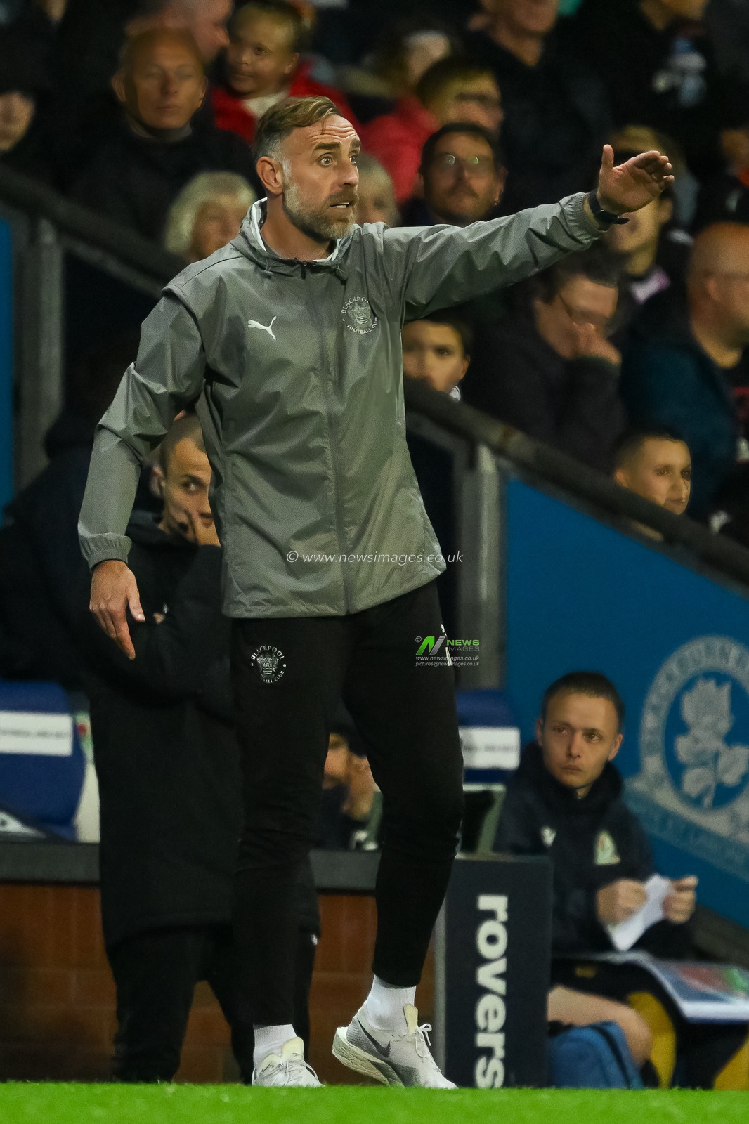 Richard Keogh interim head coach of Blackpool gives his team instructions during the Carabao Cup match Blackburn Rovers vs Blackpool at Ewood Park, Blackburn, United Kingdom, 27th August 2024

(Photo by Craig Thomas/News Images)