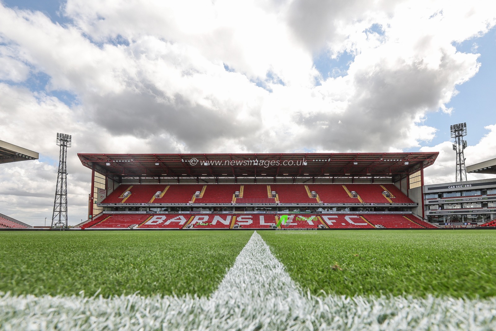 A general view of Oakwell during the Pre-season friendly match Barnsley vs Crewe Alexandra at Oakwell, Barnsley, United Kingdom, 29th July 2023

(Photo by Mark Cosgrove/News Images)