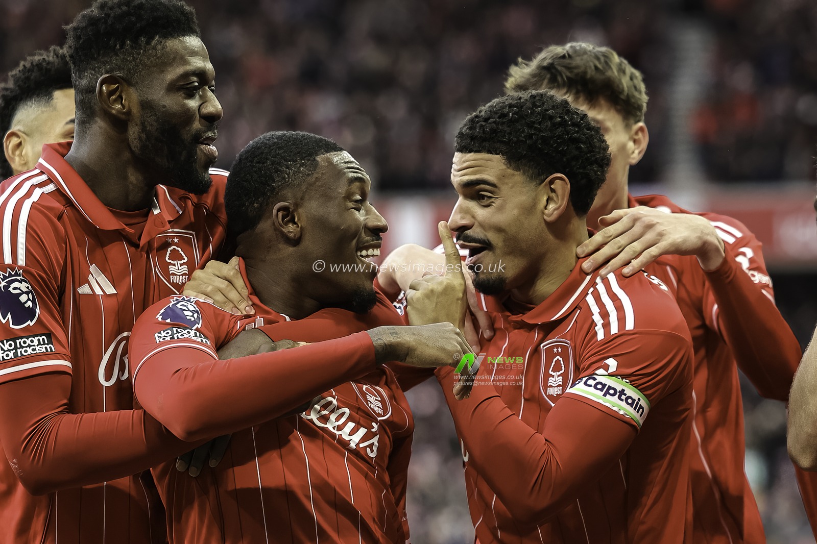 Callum Hudson-Odoi of Nottingham Forest celebrates his goal to make it 2-0 with team mates during the Premier League match Nottingham Forest vs Tottenham Hotspur at City Ground, Nottingham, United Kingdom, 14th December 2025

(Photo by Mark Cosgrove/News Images)

*** GER AUT SUI OUT ***