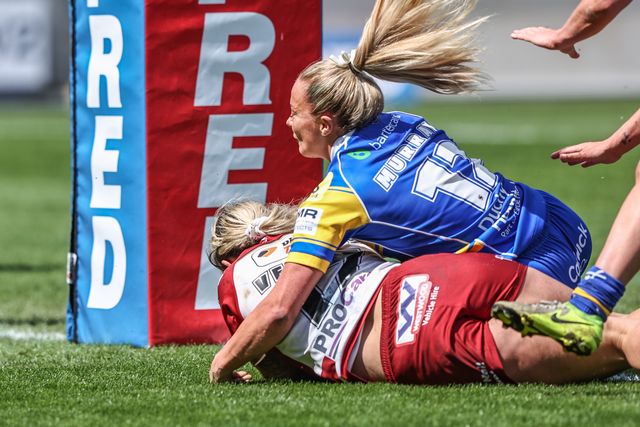 Emily Veivers of Wigan Warriors goes over for a try during the Betfred Women's Challenge Cup Cup Semi-final match Leeds Rhinos vs Wigan Warriors at LNER Community Stadium, York, United Kingdom, 10th May 2025

(Photo by Alfie Cosgrove/News Images)