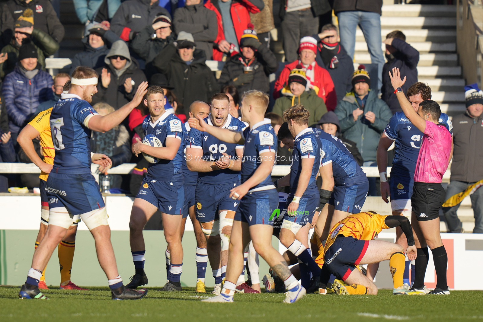 Referee Mathieu Raynal awards a try to Sale Sharks scored by Tom Curry during the European Champions Cup Group B match Sale Sharks vs Ulster Rugby at AJ Bell Stadium, Eccles, United Kingdom, 11th December 2022

(Photo by Steve Flynn/News Images)