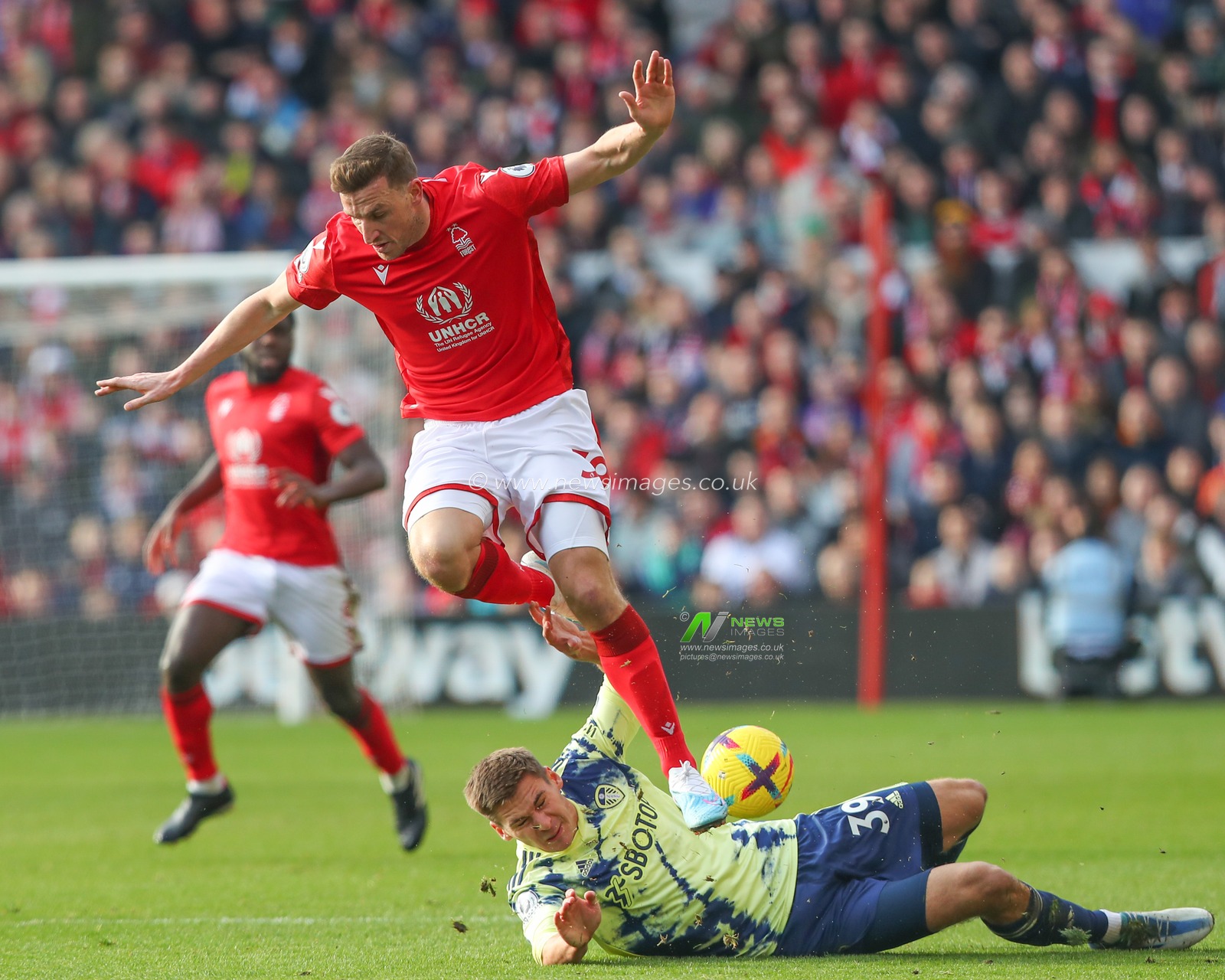 Max WÃ¶ber #39 of Leeds United tackles Chris Wood #39 of Nottingham Forest during the Premier League match Nottingham Forest vs Leeds United at City Ground, Nottingham, United Kingdom, 5th February 2023

(Photo by Gareth Evans/News Images)