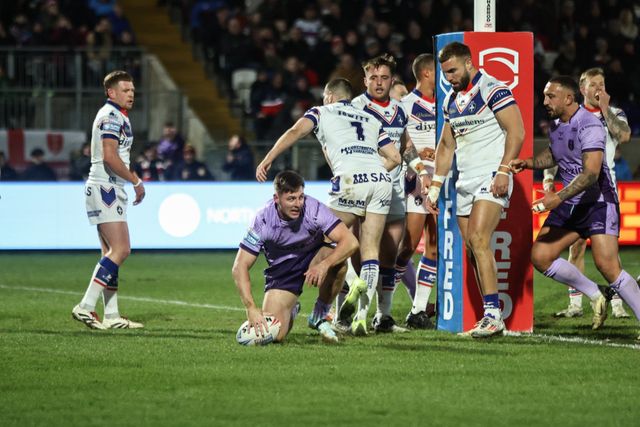 Betfred Super League Round 2 Wakefield Trinity v Hull KR