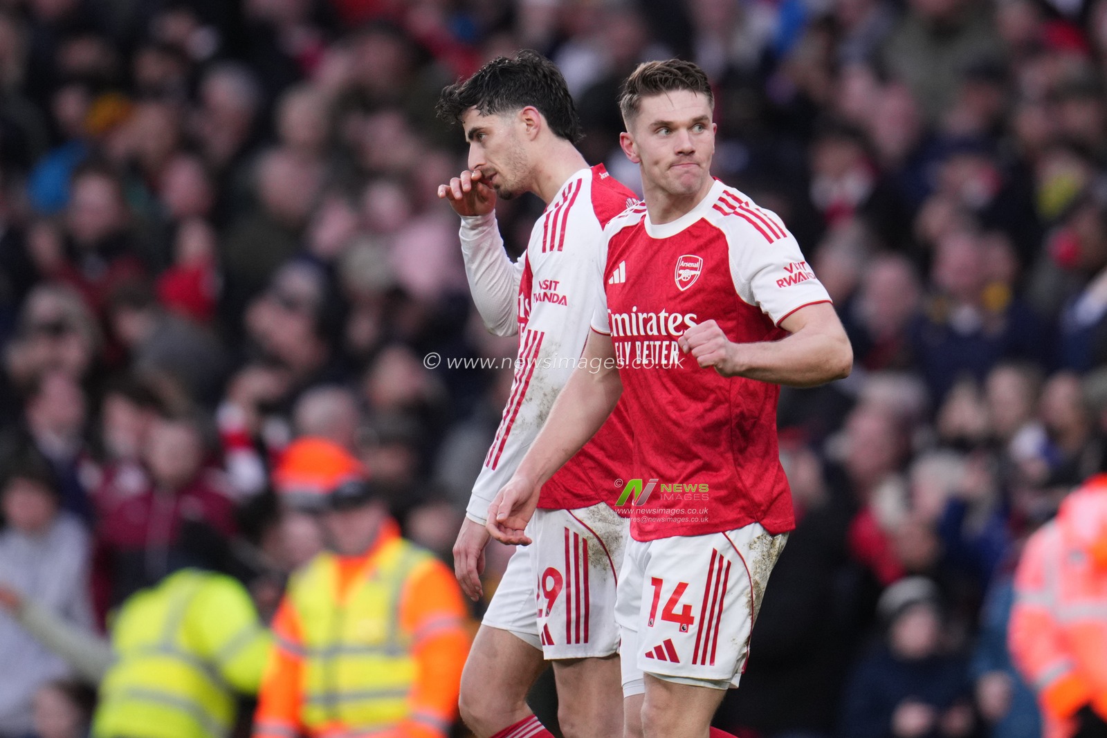 Viktor Gyokeres of Arsenal celebrates goal during the Premier League match Arsenal vs Sunderland at Emirates, London, United Kingdom on 07 February 2026

(Photo by Harvey Murphy/News Images)