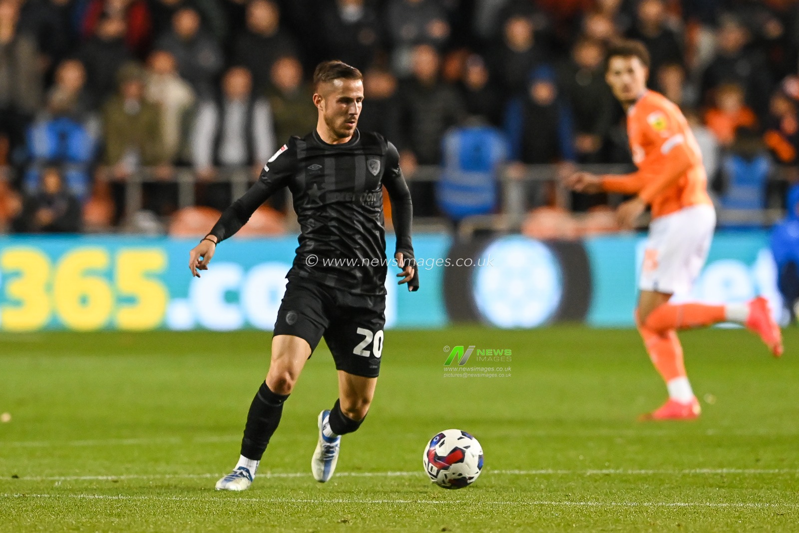 Dimitris Pelkas #20 of Hull City in action during the game during the Sky Bet Championship match Blackpool vs Hull City at Bloomfield Road, Blackpool, United Kingdom, 19th October 2022

(Photo by Craig Thomas/News Images)