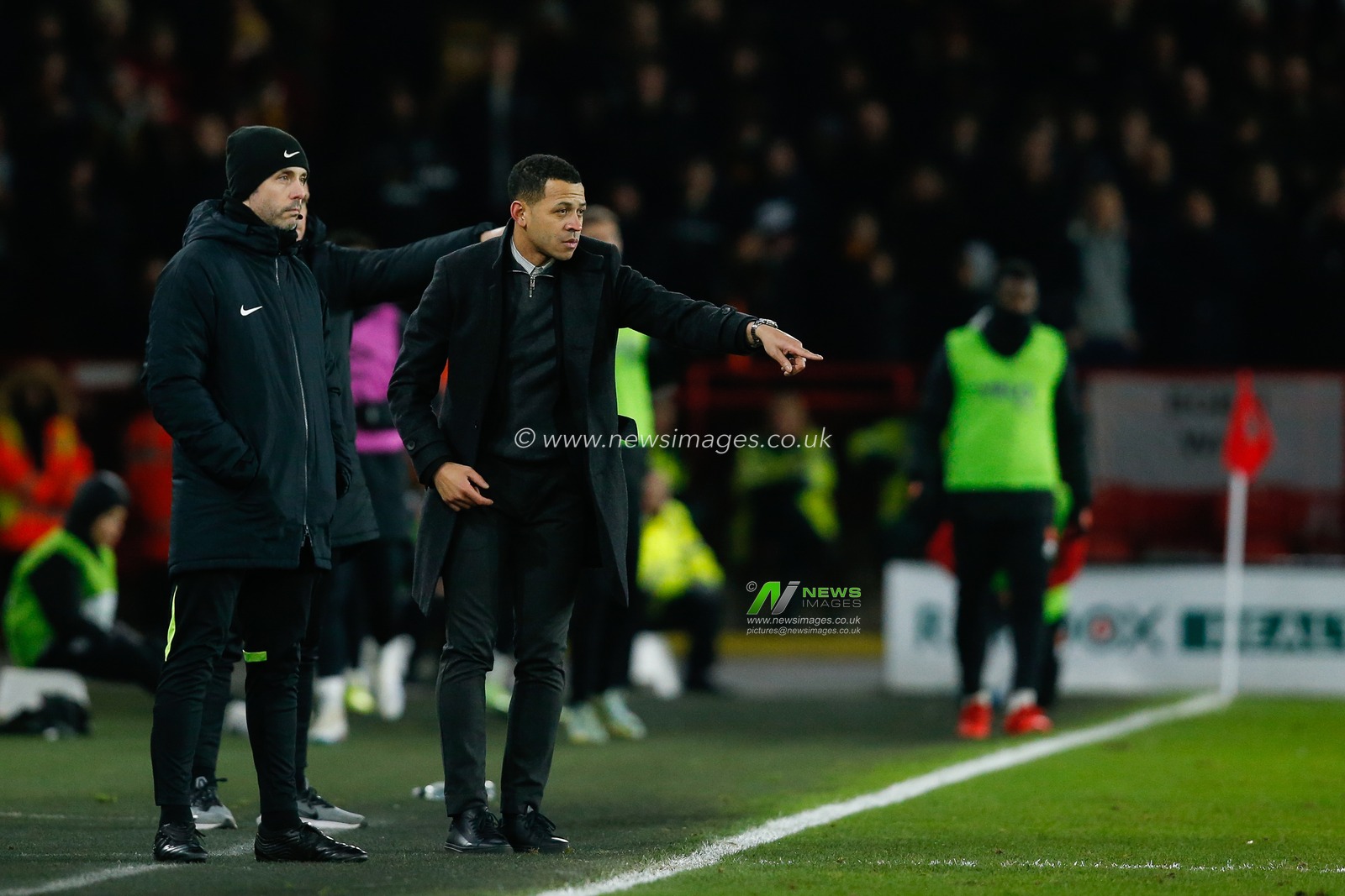 Liam Rosenior manager of Hull City during the Sky Bet Championship match Sheffield United vs Hull City at Bramall Lane, Sheffield, United Kingdom, 20th January 2023

(Photo by Ben Early/News Images)