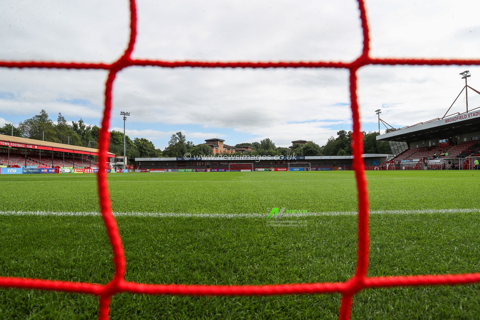 A general view inside of Broadfield Stadium, home of Crawley Town ahead of the Sky Bet League 1 match Crawley Town vs Blackpool at Broadfield Stadium, Crawley, United Kingdom, 10th August 2024

(Photo by Gareth Evans/News Images)