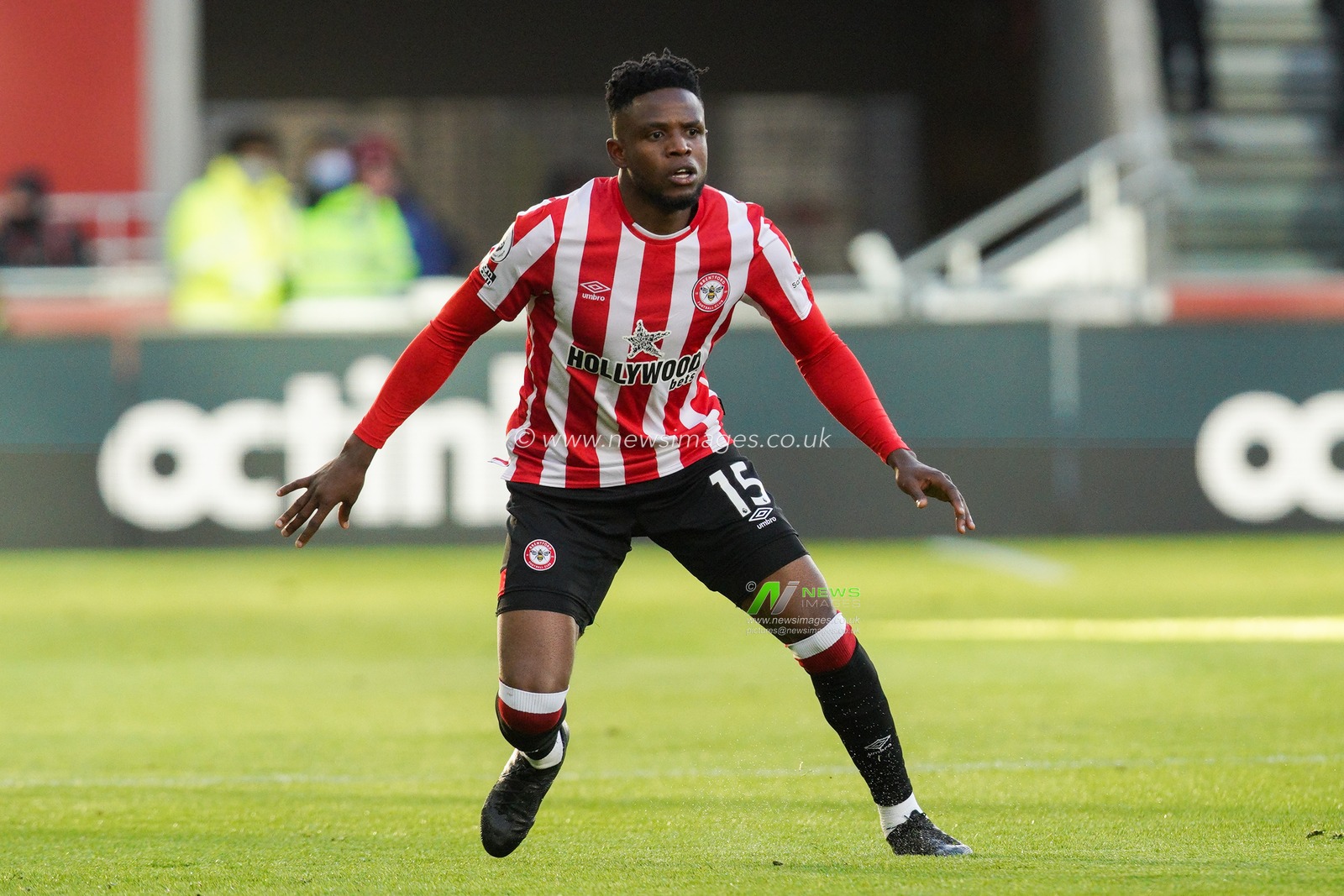 Frank Onyeka #15 of Brentford