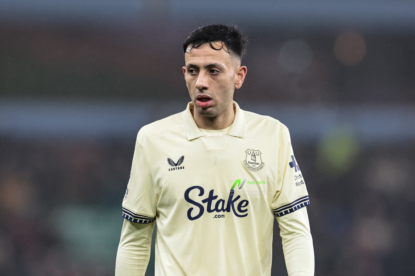 Dwight McNeil of Everton during the Premier League match Aston Villa vs Everton at Villa Park, Birmingham, United Kingdom, 18th January 2026

(Photo by Mark Cosgrove/News Images)