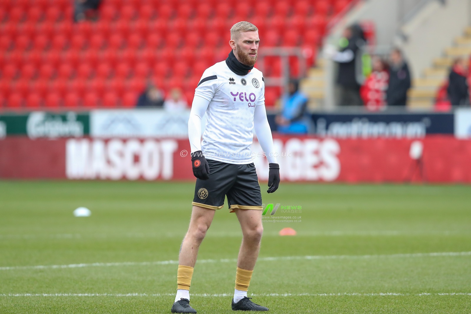 Oliver McBurnie #9 of Sheffield United during the pre-game warm up ahead of the Sky Bet Championship match Rotherham United vs Sheffield United at New York Stadium, Rotherham, United Kingdom, 4th February 2023

(Photo by Gareth Evans/News Images)