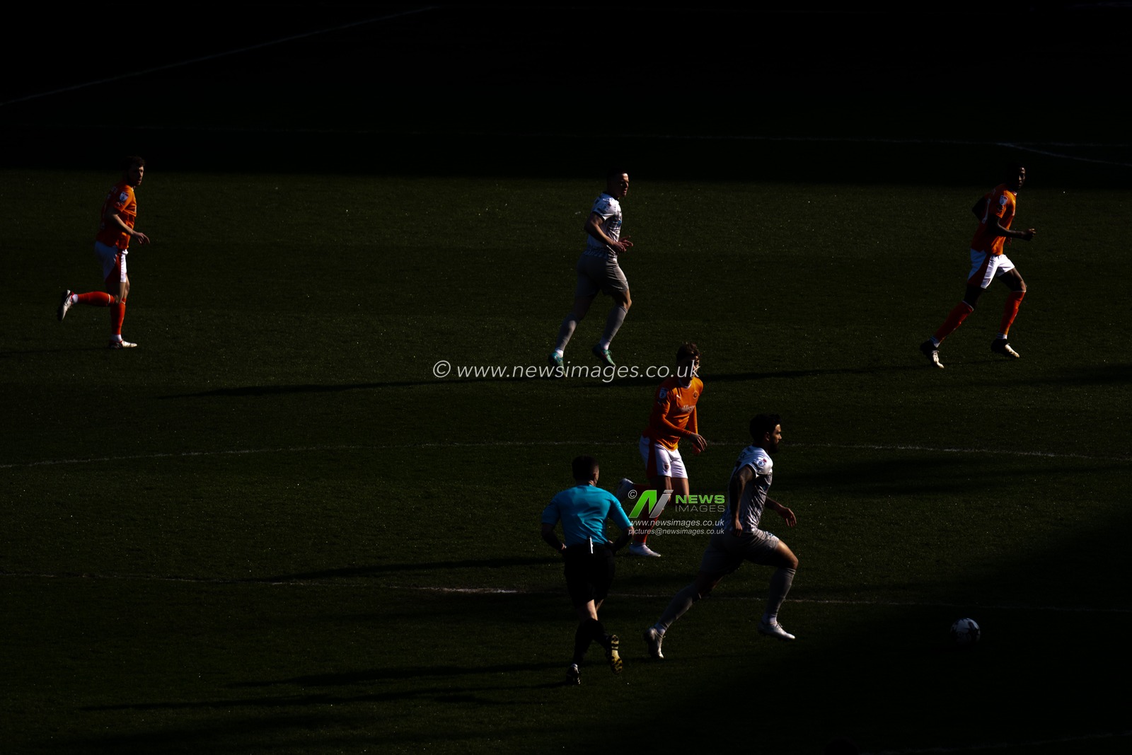 Marlon Pack of Portsmouth during the Sky Bet League 1 match Blackpool vs Portsmouth at Bloomfield Road, Blackpool, United Kingdom, 9th March 2024

(Photo by Ashley Crowden/News Images)