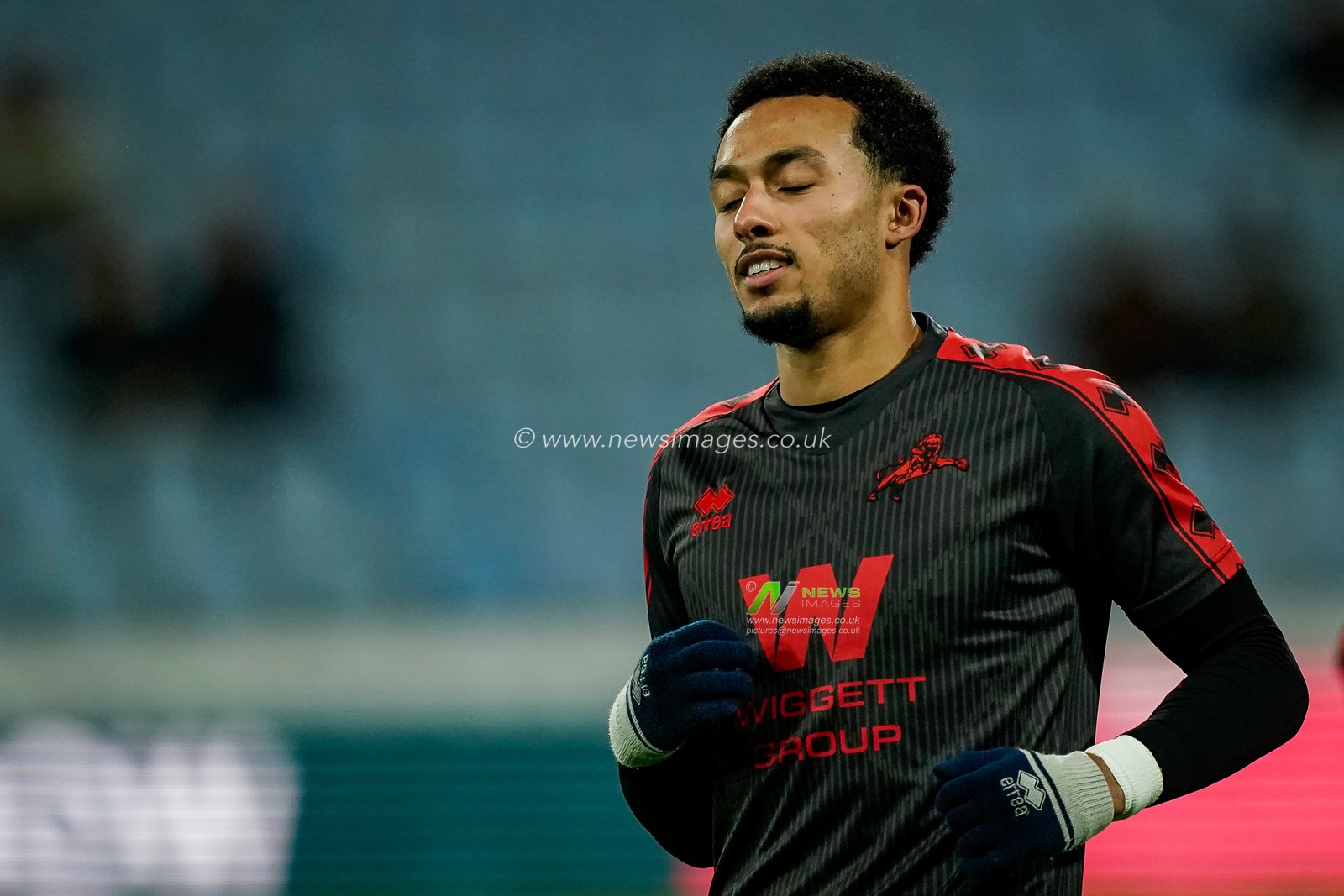 Ra'ees Bangura-Williams of Millwall in the pregame warmup session  during the Sky Bet Championship match Coventry City vs Millwall at Coventry Building Society Arena, Coventry, United Kingdom, 20th January 2026

(Photo by Maynard Manyowa/News Images)